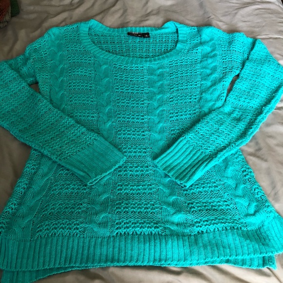 Lightweight Sweater - Picture 2 of 3
